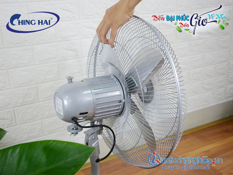 Quat-treo-tuong-chinghai-w9299-1