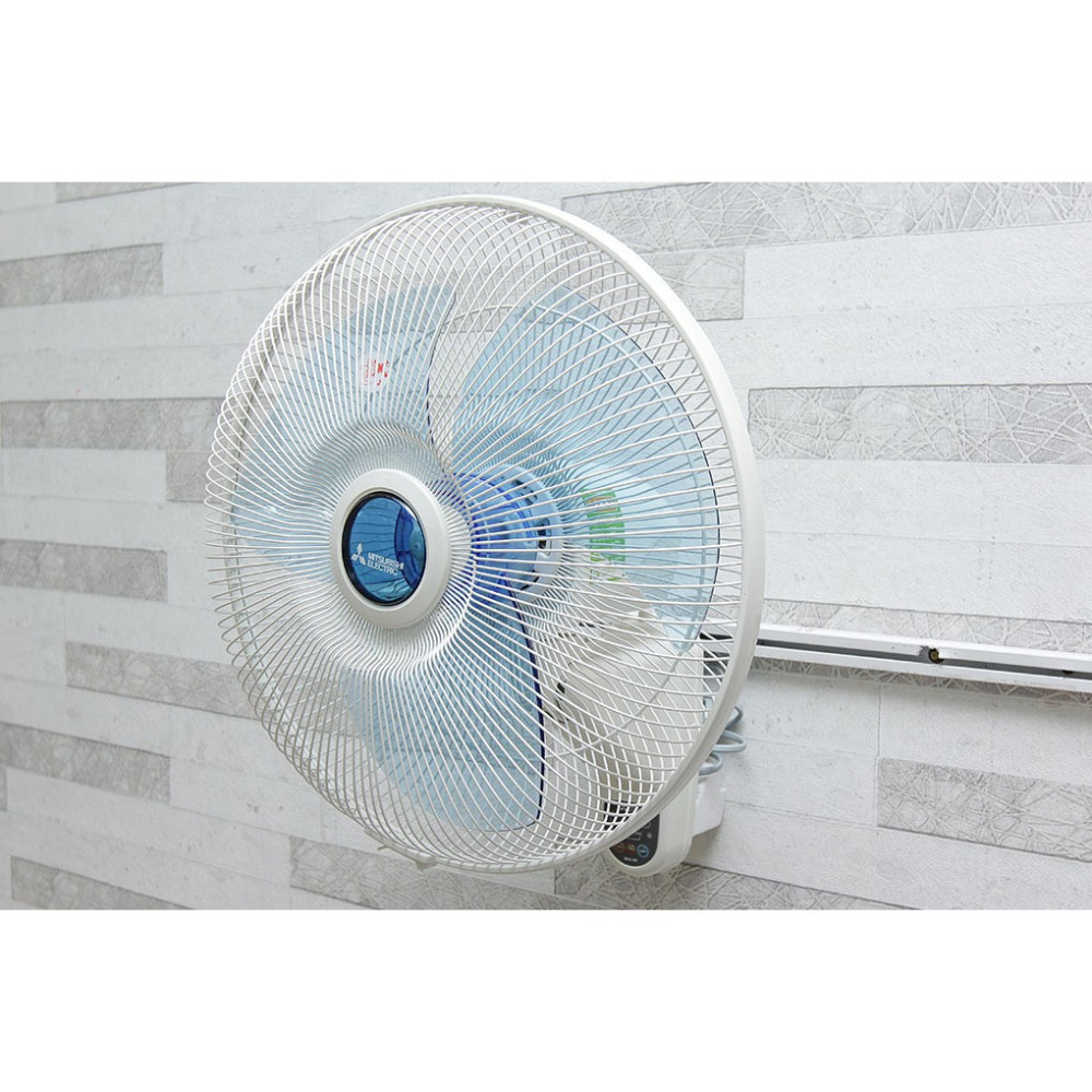 quat_treo_mitsubishi_w16rv_trang