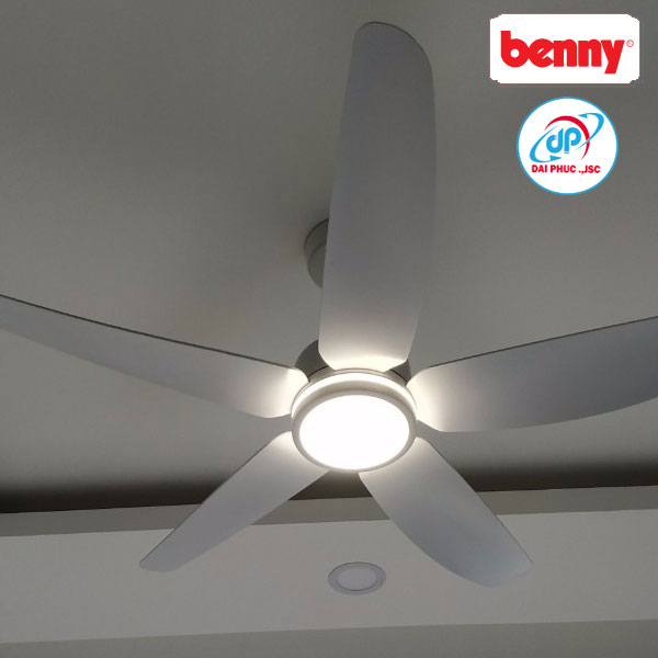 Quat_Tran_Benny_5_Canh_BFC52LUX_5_2