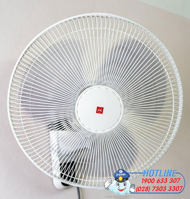 quat_treo_kdk_m40m_trang_nga_2